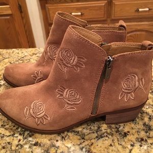 Lucky suede bootie